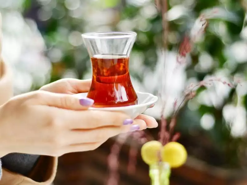 Çay içmek gerçekten harareti alır mı?